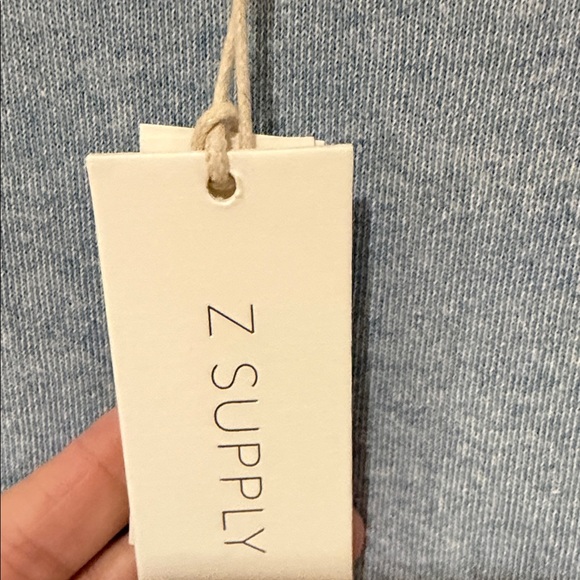 Z Supply saldana knit denim top washed indigo Sweatshirt medium NWT - Picture 5 of 8